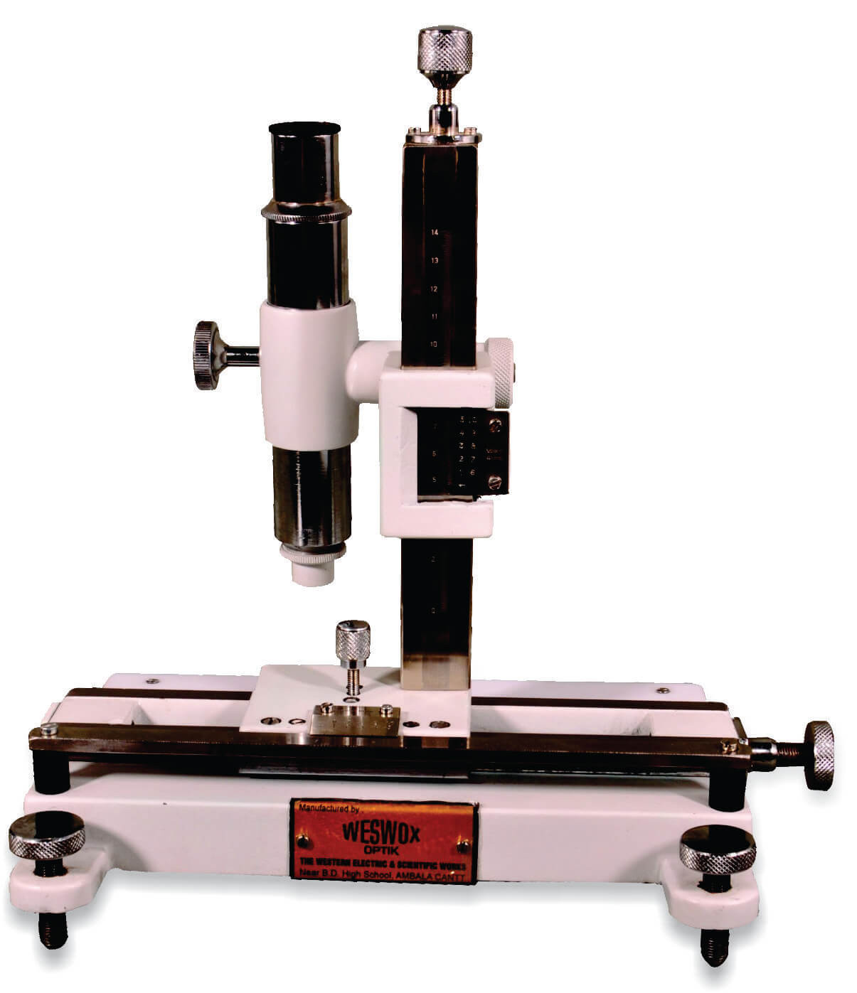 travelling microscope to measure diameter